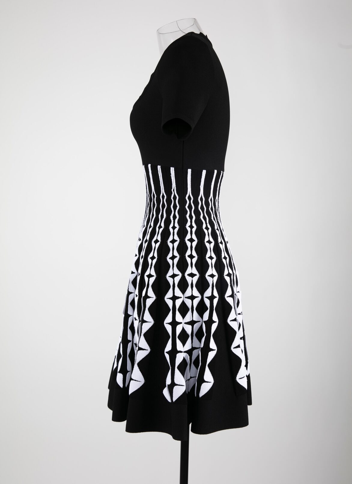 Dresses ALAÏA BLACK/WHITE DRESSES